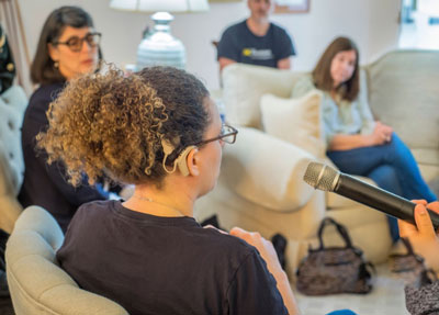 la-chapter-hope-meeting-young-woman-speaking Young woman speaking to a hearing loss support group